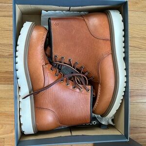 “Worlds most comfortable boot” Ecco Staker in cognac, new and unworn.